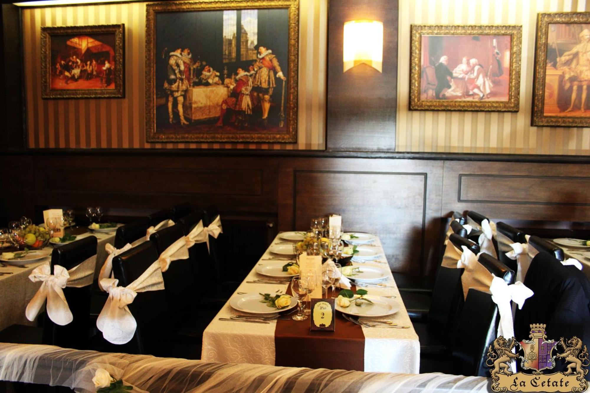 Hotel Lacetate Piteşti Kültér fotó